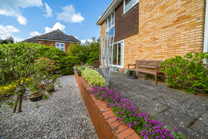 garden- click for photo gallery